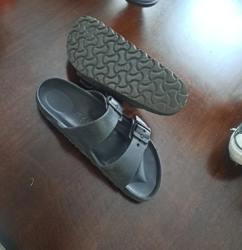 Birkenstock Black Dual-Buckle Slide Sandals Girl's 36